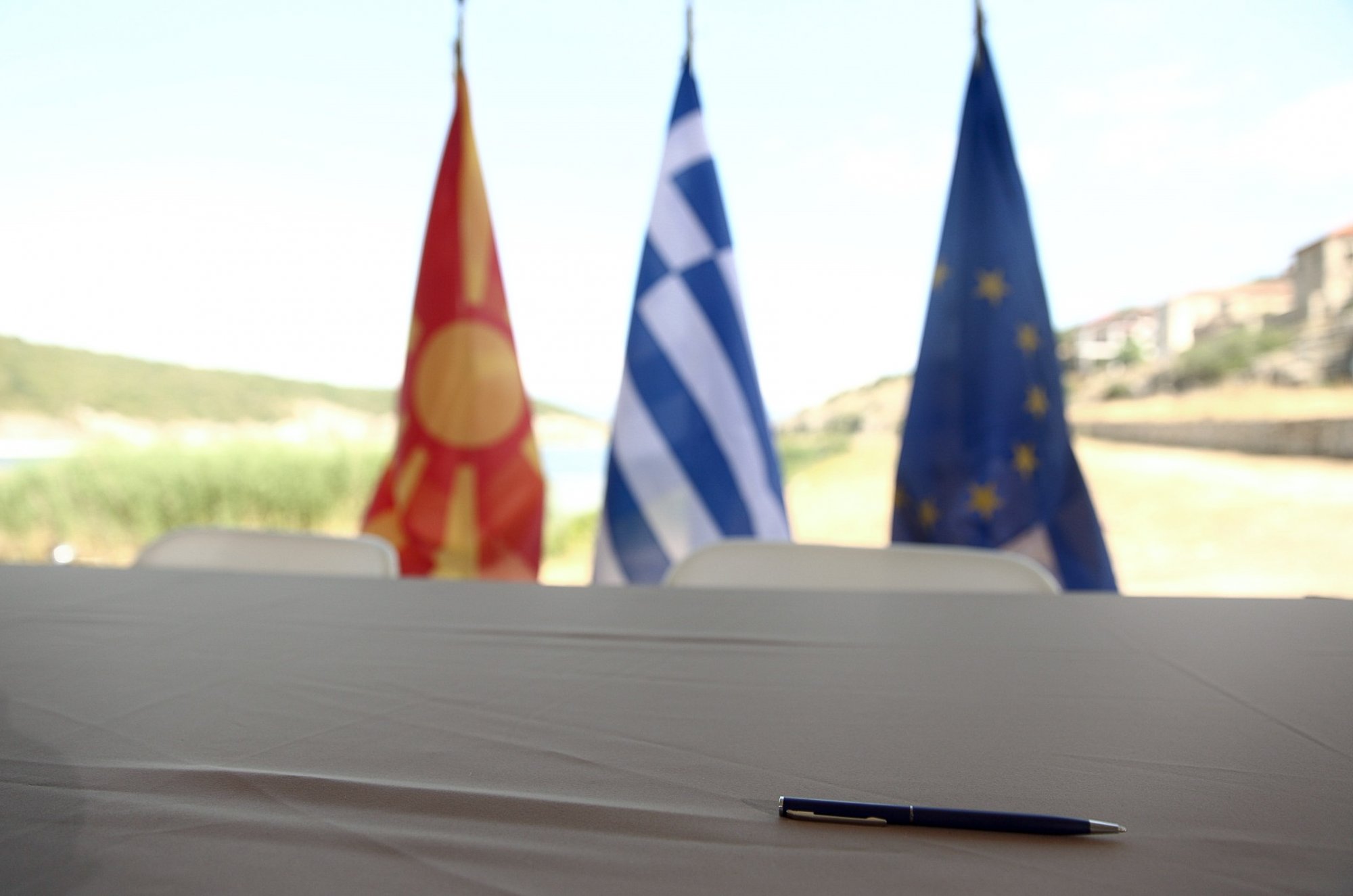 ΣΥΡΙΖΑ: Καταδικάζει τη νέα προκλητική παραβίαση της Συμφωνίας των Πρεσπών από τον πρόεδρο του VMRO
