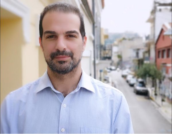 Σακελλαρίδης: Ο Μητσοτάκης ξέχασε τις εθνολαϊκιστικές του κορώνες για τη Συμφωνία των Πρεσπών