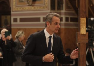 Κυριάκος Μητσοτάκης: Στη Μητρόπολη Αθηνών για την Ακολουθία των Παθών ο πρωθυπουργός