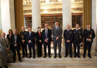 Βασίλης Κικίλιας: Τρία καινούργια ελικόπτερα ανήκουν πλέον στο Πυροσβεστικό Σώμα