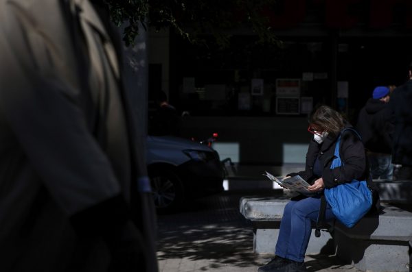 Να μην βγουν ή να φορούν μάσκα το διήμερο οι ευπαθείς ομάδες λόγω αφρικανικής σκόνης συστήνει η Παγώνη