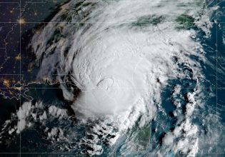 ΗΠΑ: Η εποχή των τυφώνων στον Ατλαντικό το 2024 αναμένεται «ασυνήθιστη»