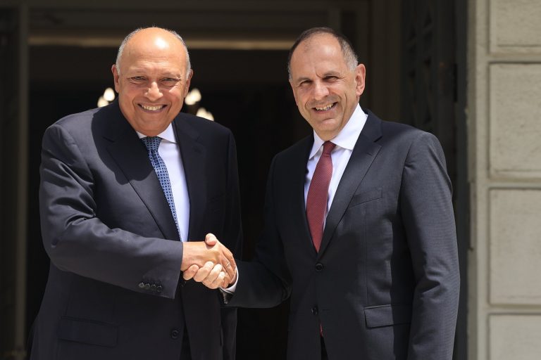 Γεραπετρίτης και Σούκρι διαμηνύουν ότι η τραγωδία στη Γάζα πρέπει να λάβει τέλος