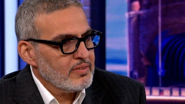 Ο πρύτανης του Πανεπιστημίου της Γλασκώβης καταγγέλλει τις ευρωπαϊκές κυβερνήσεις – «Θέλουν να μας φιμώσουν»