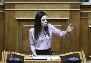 Απολύτως εφικτό να εκλέξει η Νέα Αριστερά ευρωβουλευτές, τονίζει η Αχτσιόγλου