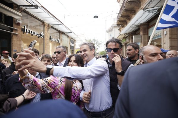 Έκκληση για συσπείρωση από τη Χίο έκανε ο Μητσοτάκης ενάντια «στη χαλαρή ψήφο»