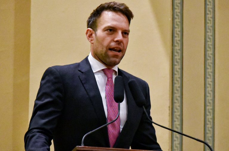 Τα μηνύματα Κασσελάκη με την επίσκεψη στην Παλαιστίνη – Ποιοι θα τον συνοδεύουν