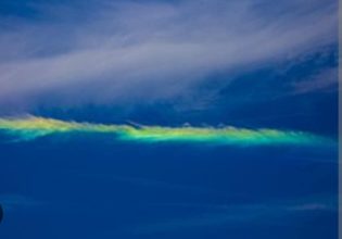 «Fire rainbow»: Ο Κολυδάς εξηγεί τι είναι το εντυπωσιακό φαινόμενο που φώτισε τον ουρανό