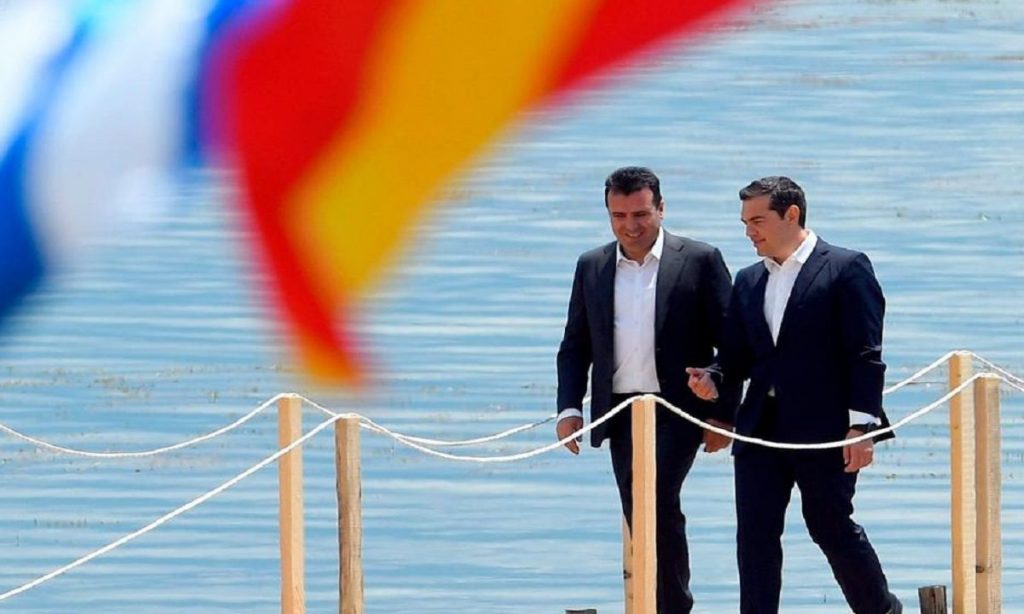 Συμφωνία των Πρεσπών: Σηκώνει το θέμα ο ΣΥΡΙΖΑ – «Βλακεία» οι αναφορές Κασσελάκη, λέει η Μπακογιάννη