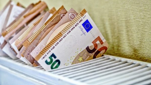 Ευρωεκλογές: Προεκλογικά «τερτίπια» ΝΔ με την «εισαγόμενη» ακρίβεια – Δεν πείθουν κανέναν, απαντούν τα κόμματα