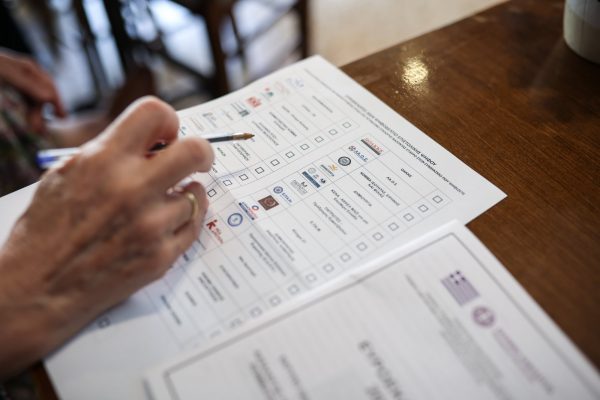Σχεδόν 15.000 εκλογείς έχουν ψηφίσει με επιστολική ψήφο – Πόσοι συνολικά έχουν δηλώσει