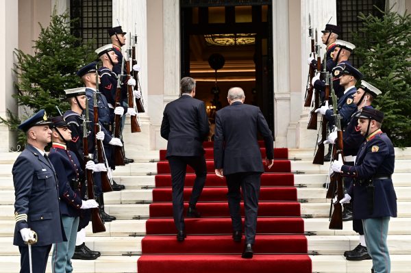 Μητσοτάκης – Ερντογάν δίνουν ραντεβού στο Ακσαράι – Τα δύσκολα θέματα στο τραπέζι