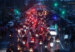 Οι οπαδοί του ΠΑΟΚ σπάνε το απαγορευτικό της ΕΛ.ΑΣ: Συγκέντρωση στην Καμάρα και γιγαντοοθόνη στην Τούμπα (Pic)