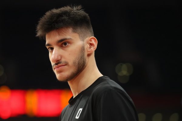 Τρέλα στο πούλμαν με Καλαϊτζάκη σε ρόλο οργανωτή εξέδρας (vid)