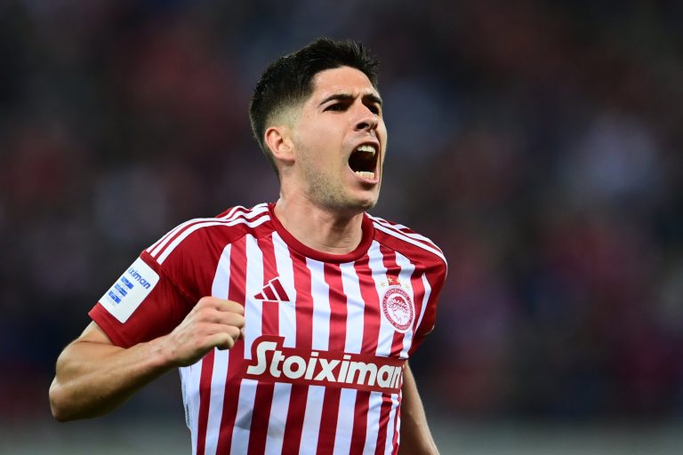 Ναβάρο: «Ο Μεντιλίμπαρ μας έχει ενώσει, είμαστε μια οικογένεια»