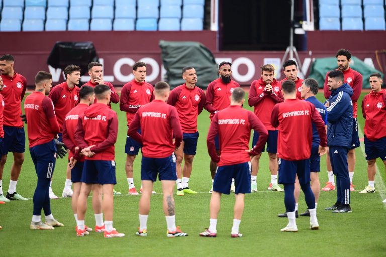 Η αποστολή του Ολυμπιακού για το σπουδαίο παιχνίδι με την Άστον Βίλα (pic)