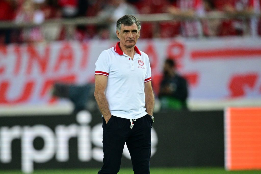 Αποθέωση για τον Μεντιλίμπαρ από τον κόσμο του Ολυμπιακού (vid)