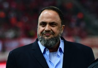 Ολυμπιακός: Δίπλα στην ομάδα ο Βαγγέλης Μαρινάκης (vid)