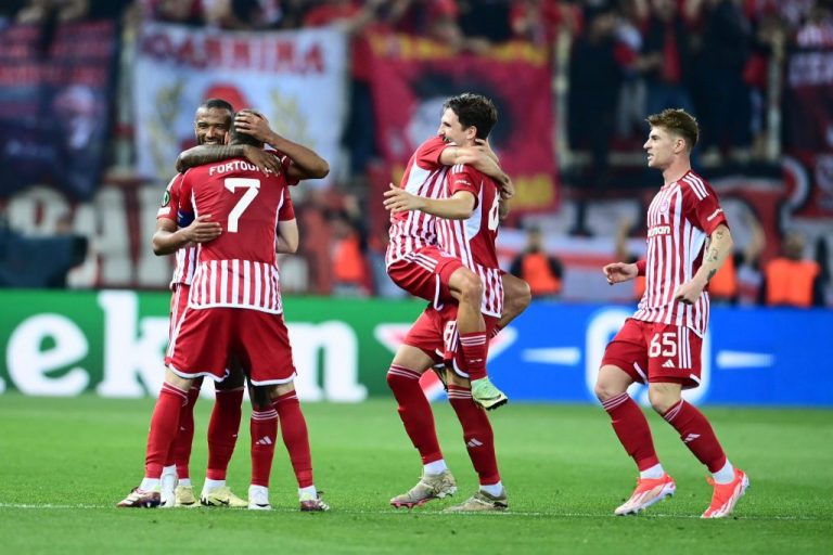 Oλυμπιακός: Συγκίνηση και δάκρυα χαράς