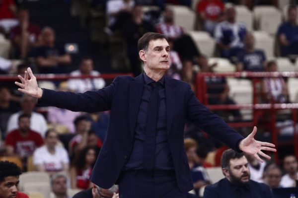 Μπαρτζώκας: «Η απόφαση για τον Ράιτ ήταν η πιο δύσκολη της δεύτερης θητείας μου στον Ολυμπιακό»