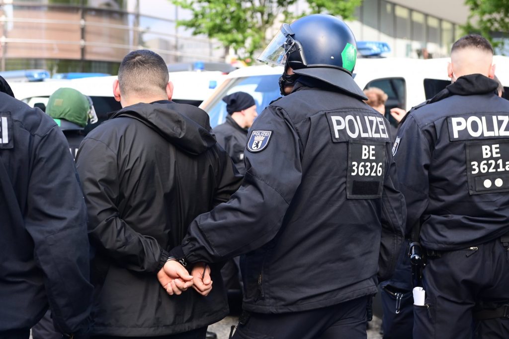 Συνελήφθησαν οι Τούρκοι οπαδοί και οδηγήθηκαν εκτός γηπέδου