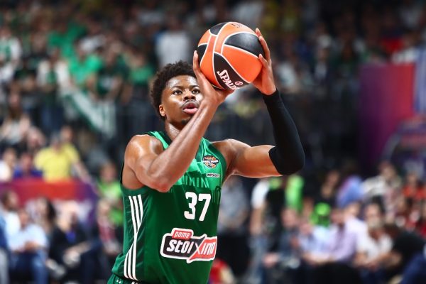 Πρώτος Έλληνας με Euroleague και πρωτάθλημα ΝΒΑ ο Κώστας Αντετοκούνμπο (pic)