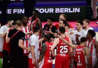 Oλυμπιακός: Η «κόκκινη» κερκίδα και το χειροκρότημα στο φινάλε (vid)