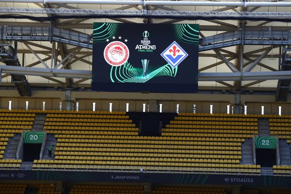 Η UEFA ακυρώνει εισιτήρια οπαδών του Ολυμπιακού για τον τελικό