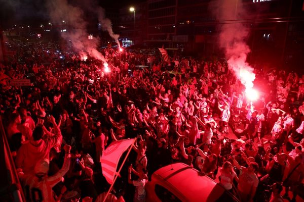 «Καίγεται» η Ελλάδα για το μεγαλείο σου Ολυμπιακέ