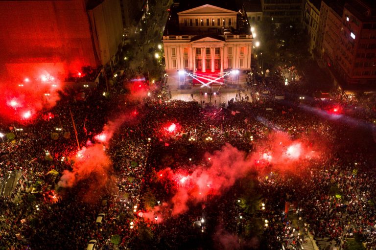 Στιγμές 1987 – 2004 και τα καταστροφικά σενάρια που έμειναν σενάρια