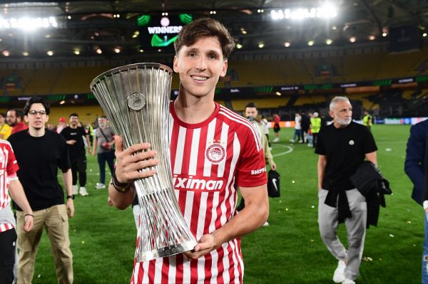 Ο Ρέτσος για τον τελικό του Conference, τα χαμένα χρόνια, τα αποδυτήρια και τους Τζολάκη και Ιμπόρα (vids)