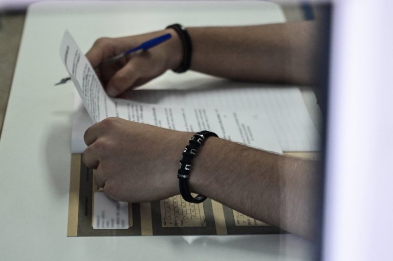 Πανελλαδικές 2024: Ξεκινούν σήμερα με Νεοελληνική Γλώσσα και Λογοτεχνία