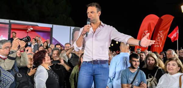 Κασσελάκης: Ο Μητσοτάκης να ζητήσει συγγνώμη από Τσίπρα – Κοτζιά που έκαναν το πατριωτικό τους καθήκον