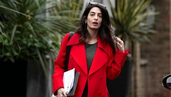 Αμάλ Κλούνει: Τι είπε για τα εντάλματα σύλληψης των ηγετών του Ισραήλ και της Χαμάς