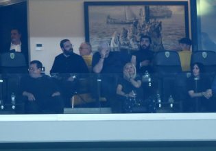 Μία εικόνα χίλιες λέξεις: Η αντίδραση του Μελισσανίδη μετά την απώλεια του πρωταθλήματος (pics)