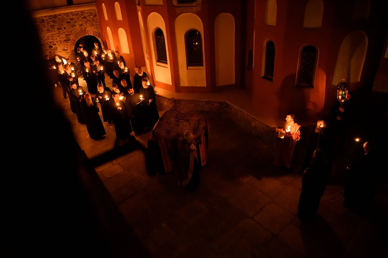 Πάσχα στο Άγιον Όρος – «Η εορτή των εορτών, η πανήγυρις των πανηγύρεων…»