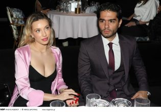 Χρήστος Μάστορας – Γαρυφαλλιά Καληφώνη: Το ερωτευμένο ζευγάρι διασκέδασε στη Μαρινέλλα
