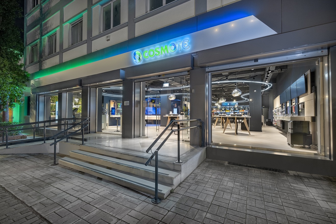 Νέα ψηφιακή εμπειρία στα καταστήματα COSMOTE