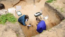 Λιθουανία: Κοσμήματα αμύθητης αξίας ανακαλύφθηκαν σε μεσαιωνικό τάφο