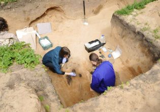 Λιθουανία: Κοσμήματα αμύθητης αξίας ανακαλύφθηκαν σε μεσαιωνικό τάφο
