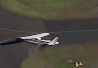Σίδνεϊ: Αεροπλάνο περνά ξυστά από τα σπίτια και προσγειώνεται με την κοιλιά