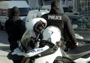 Κέρκυρα: Τρόμος για τέσσερις ανήλικους – Τους απείλησαν με όπλο μέσα σε λεωφορείο