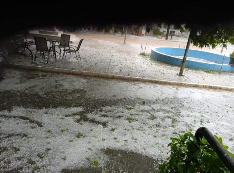 Αμύνταιο: Μεγάλες καταστροφές από χαλάζι κι έντονη βροχόπτωση