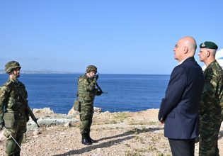 Ανάσταση στο Καστελόριζο θα κάνει ο Δένδιας