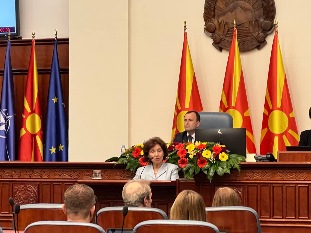 Πρόκληση από τη νέα πρόεδρο της Βόρειας Μακεδονίας: Ορκίστηκε λέγοντας τη χώρα «Μακεδονία»