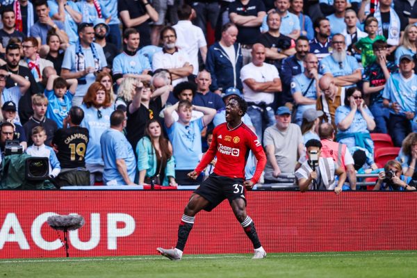 Ο Μέινου έκανε το 2-0 για την Μάντσεστερ Γιουνάιτεντ (vids)