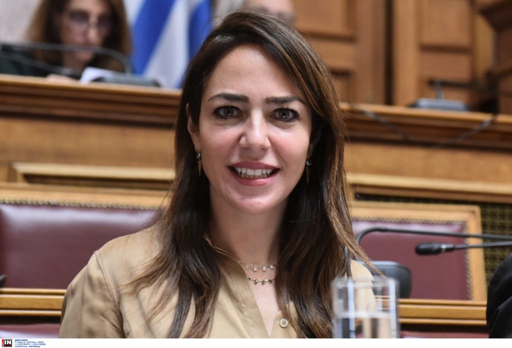 Ψηφιακή κάρτα εργασίας: Σε ισχύ από την 1η Ιουλίου στη Βιομηχανία