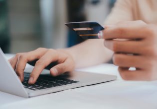 Σύνδεση όλων των επιχειρήσεων με το IRIS μέχρι 31 Μαρτίου 2025