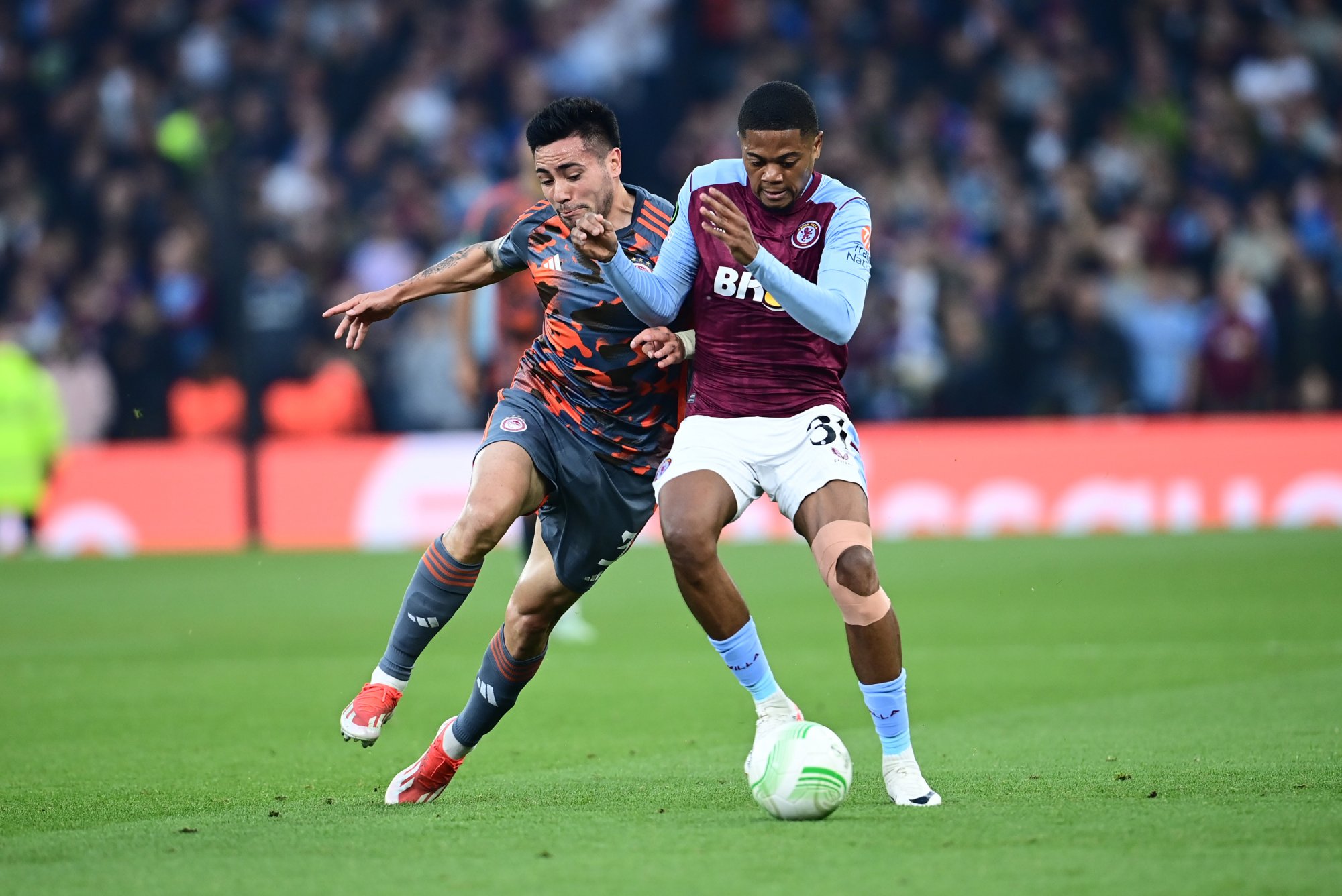 LIVE: Άστον Βίλα – Ολυμπιακός