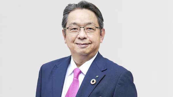 Γιατί η Japan Tobacco μένει στην Ρωσία ενώ άλλοι την εγκαταλείπουν